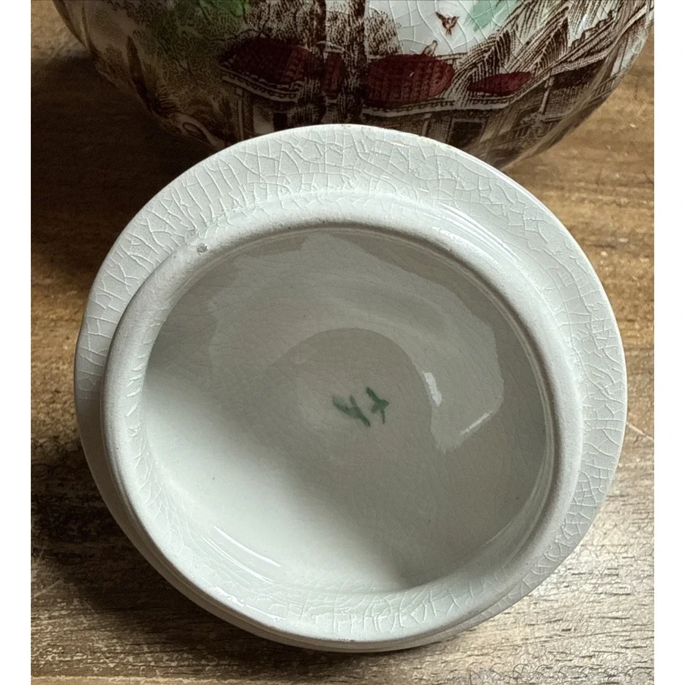 JOHNSON BROTHERS HERITAGE HALL SUGAR BOWL WITH LID